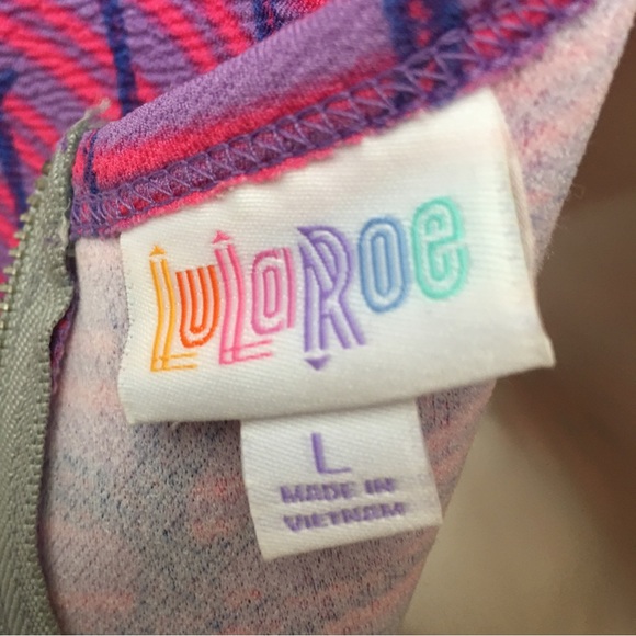 NWT Lularoe Nightmare Before Christmas Amelia Dress + FREE NWT Infinity Scarf - Picture 11 of 15